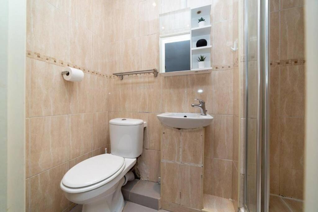 Baron Apartment ลอนดอน ภายนอก รูปภาพ